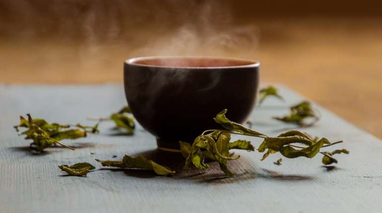Tè verde per i nostri clienti in attesa degli ordini